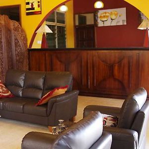 Oriental Hotel North Legon (Adults Only)